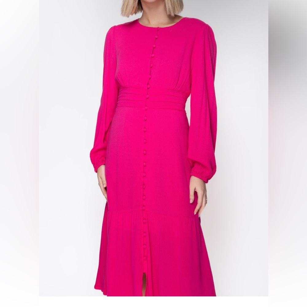 Yakira Bella Gwenyth Dress Petite in Hot Pink